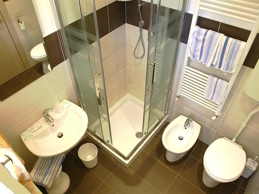 ** Hotel G House Rimini Spiaggia Italy